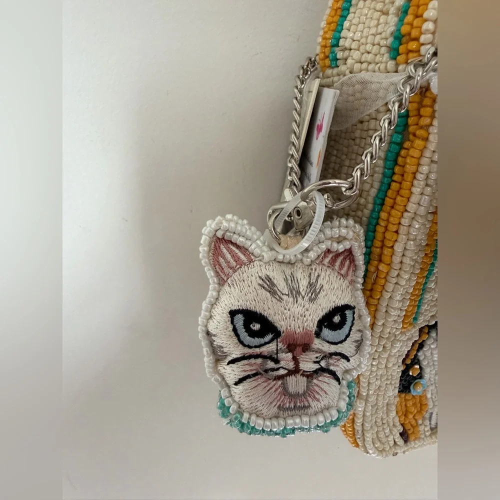 Viral Beaded Cat Shoulder Bag - Picture 3 of 5